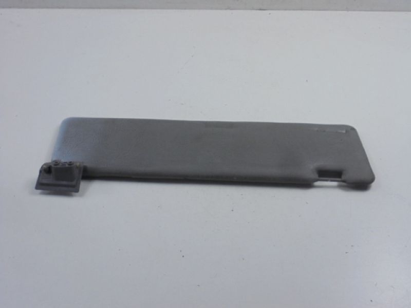 фото №3, Mercedes mb100 w631 защита солнцезащитная левая