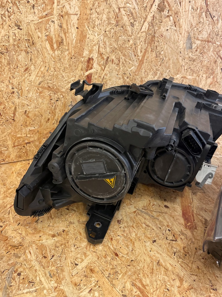 фото №15, Лампа правая левая поворотная bi ксенон поворотный amg mercedes cla w 117 !