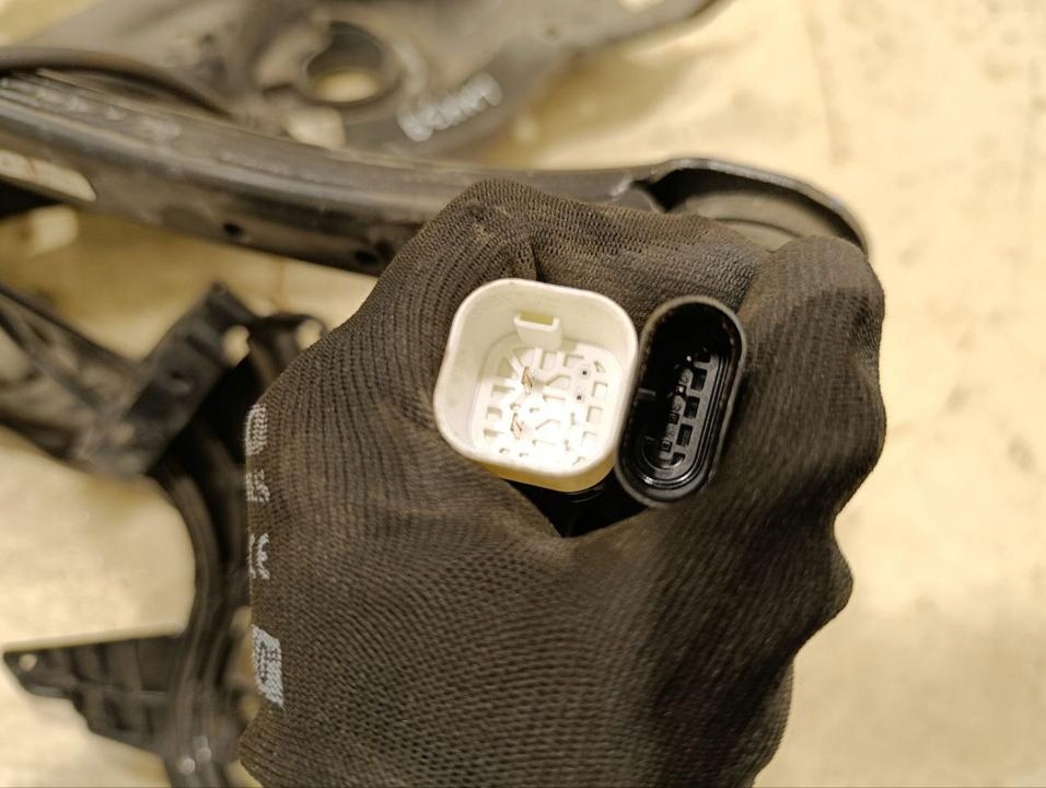 Набор подвеска заднего mercedes-benz eqe v295 2023 правая сторона a223352 Киев