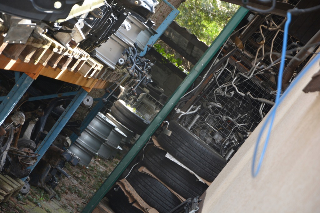 Корпус фильтра воздуха расходомер audi a8 d3 077133835aa 077133471j Доставка