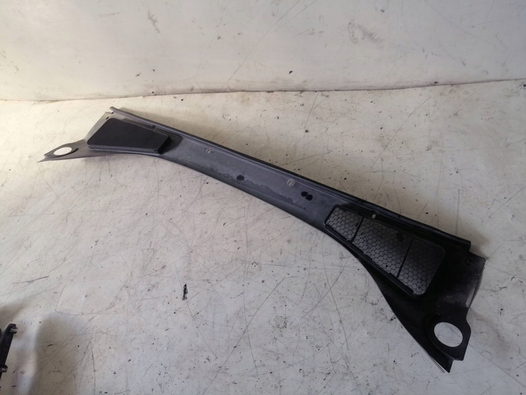 Купити Ford оригінальний номер bm51-a02216-a жабо