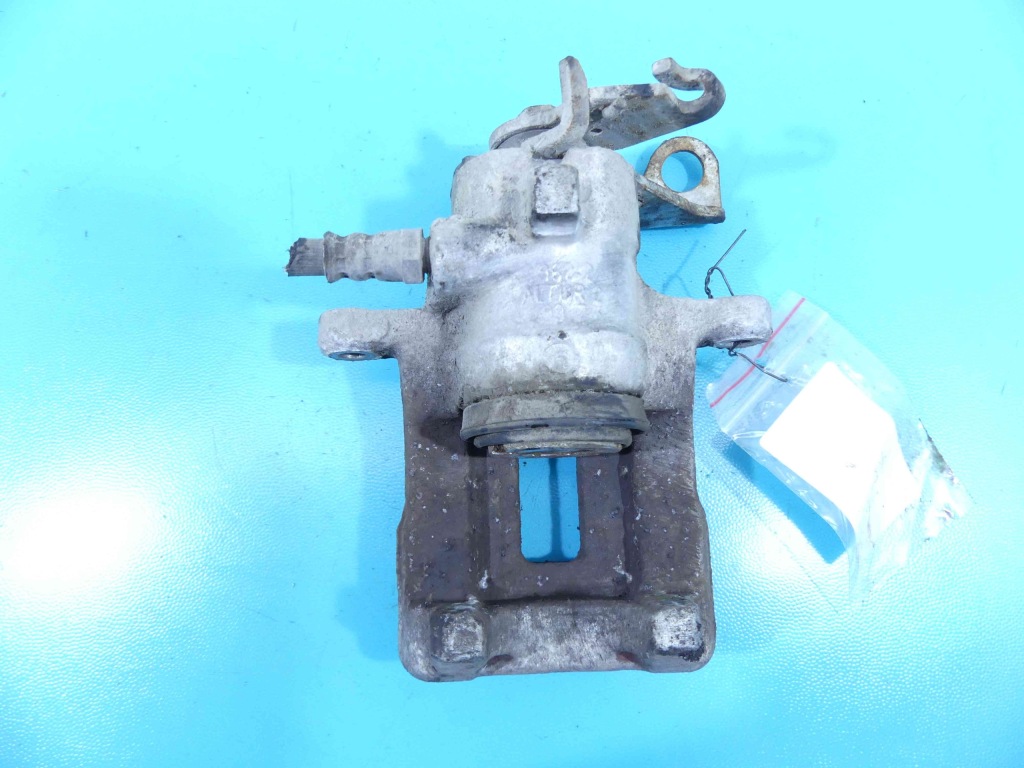 фото №3, Супорт задня лівий lucas alfa romeo 156 2.0 16v