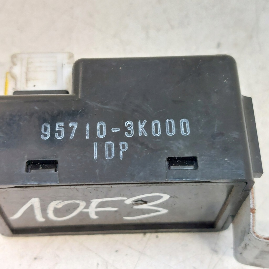 фото №6, Hyundai ix35 1,7crdi сигнализатор звука парковки 95710-3k000