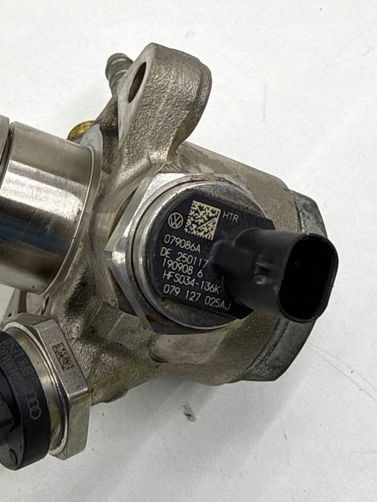 фото №14, Audi s6 s7 c7 a8 4.0 tfsi насос wysokiego тиску ліва справна оригінал