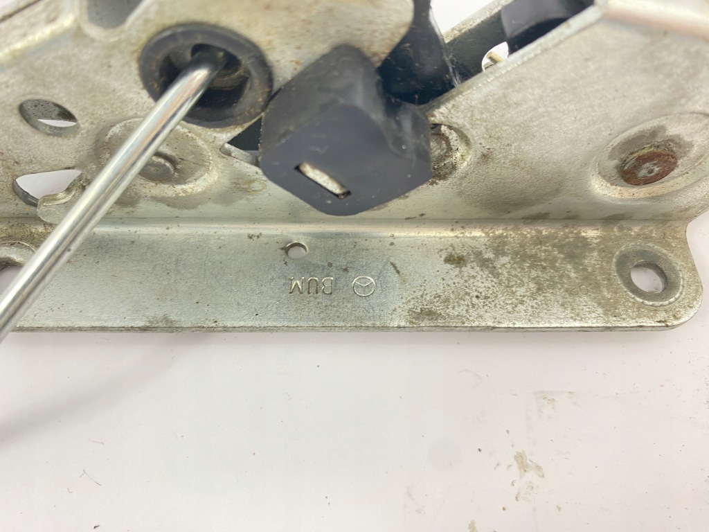 Механізм obalania задній сидіння спинка замок замки mercedes w124 універсал Оригінал