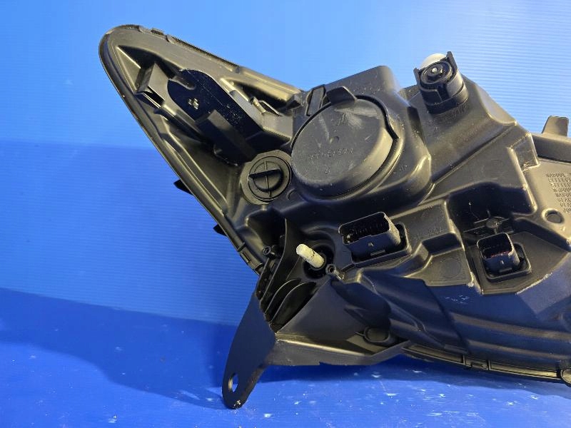 фото №14, Renault captur i 260601654r лампа передняя перед левая