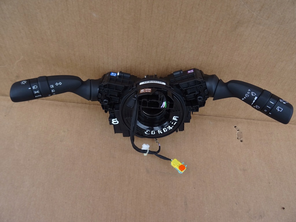 фото №1, Toyota corolla e21 переключатель лента