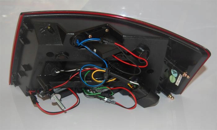 Фонари led audi a6 c6 4f седан red white 7pin в Украине