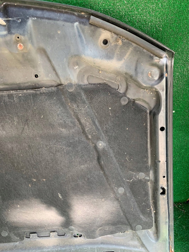 Крышка передняя капот двигателя mitsubishi carisma рестайлинг  wwa Недорого