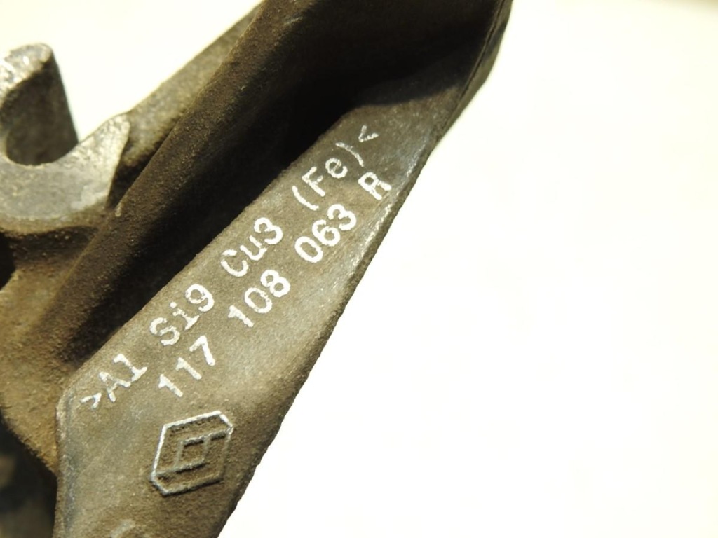 фото №5, Кронштейн основание генератора renault clio iv 0,9 tce 117108063r