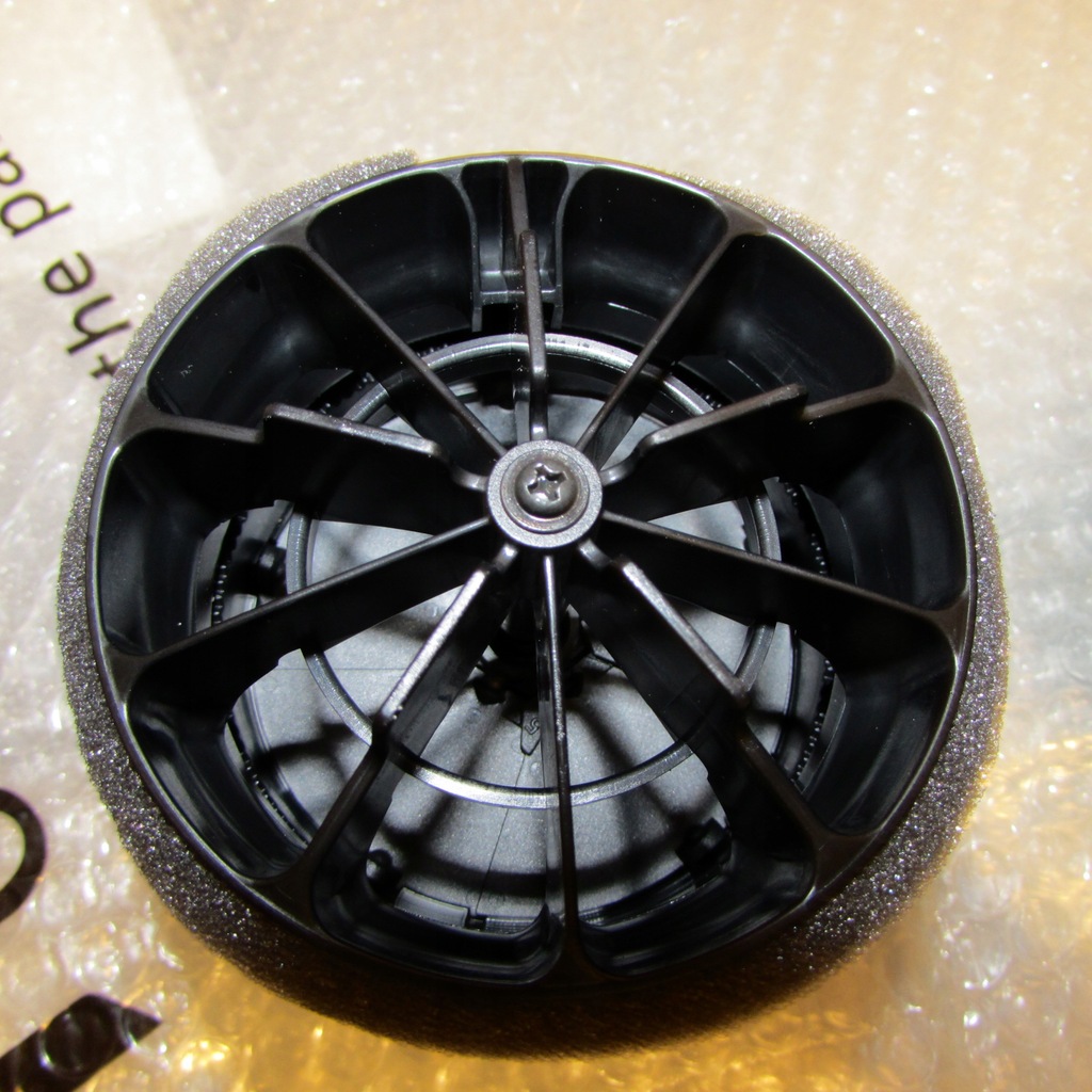 фото №5, Ґрати обдув toyota auris ii 555686-2280