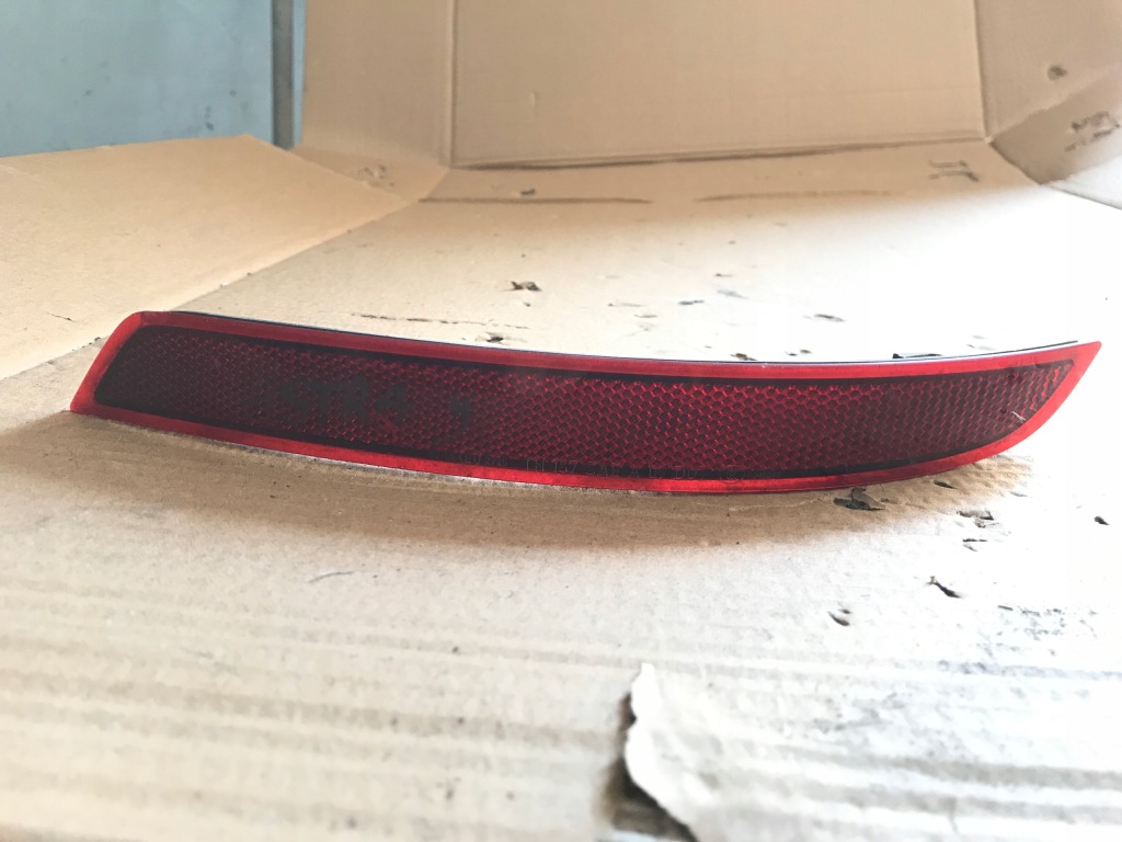 фото №1, Opel astra j отражатель бампера задняя