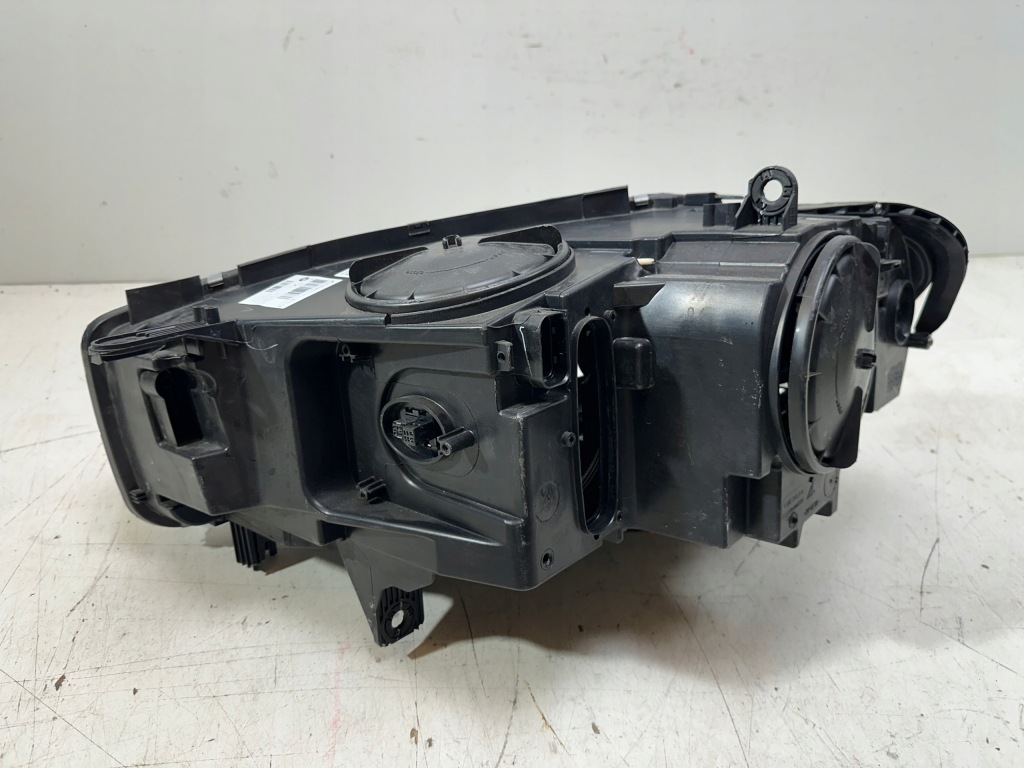 Правый ксенон bmw x5 f15 f85 x5m x6 f16 f96 x6m 7317102 в Украине