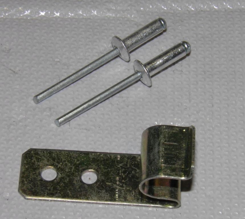 фото №1, Клипса спойлера mercedes actros mp2