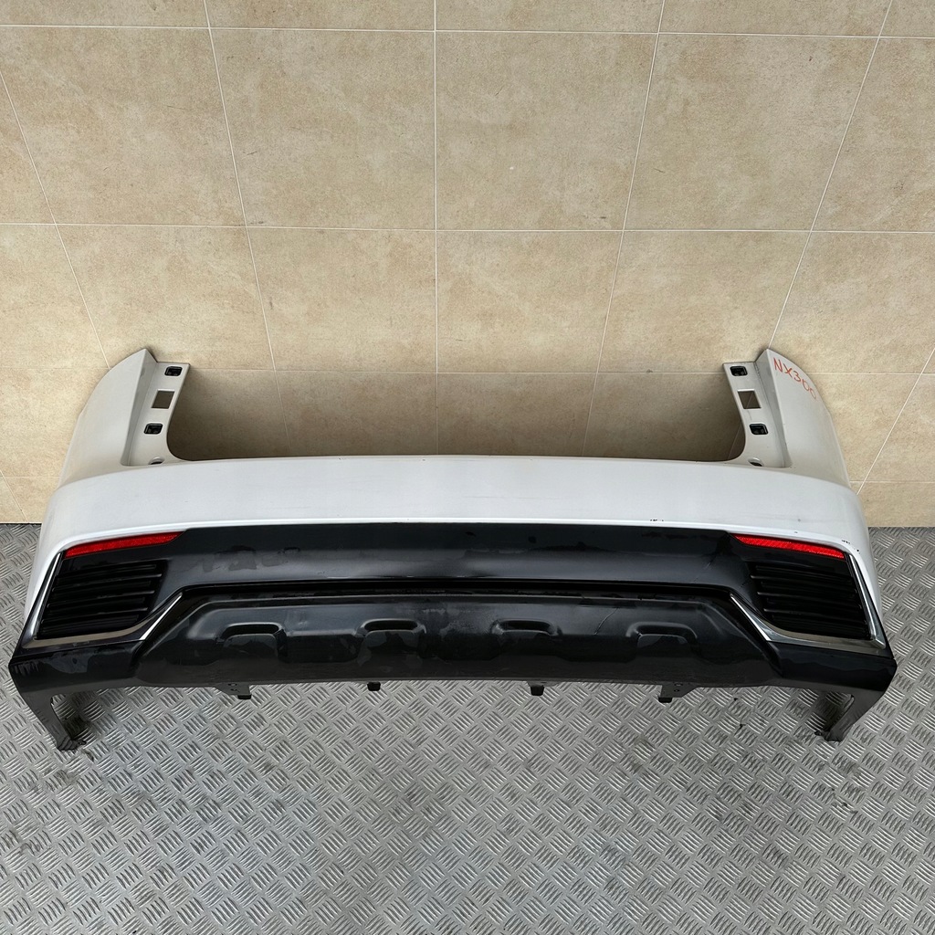 фото №1, Бампер задний kompletny lexus nx 300h