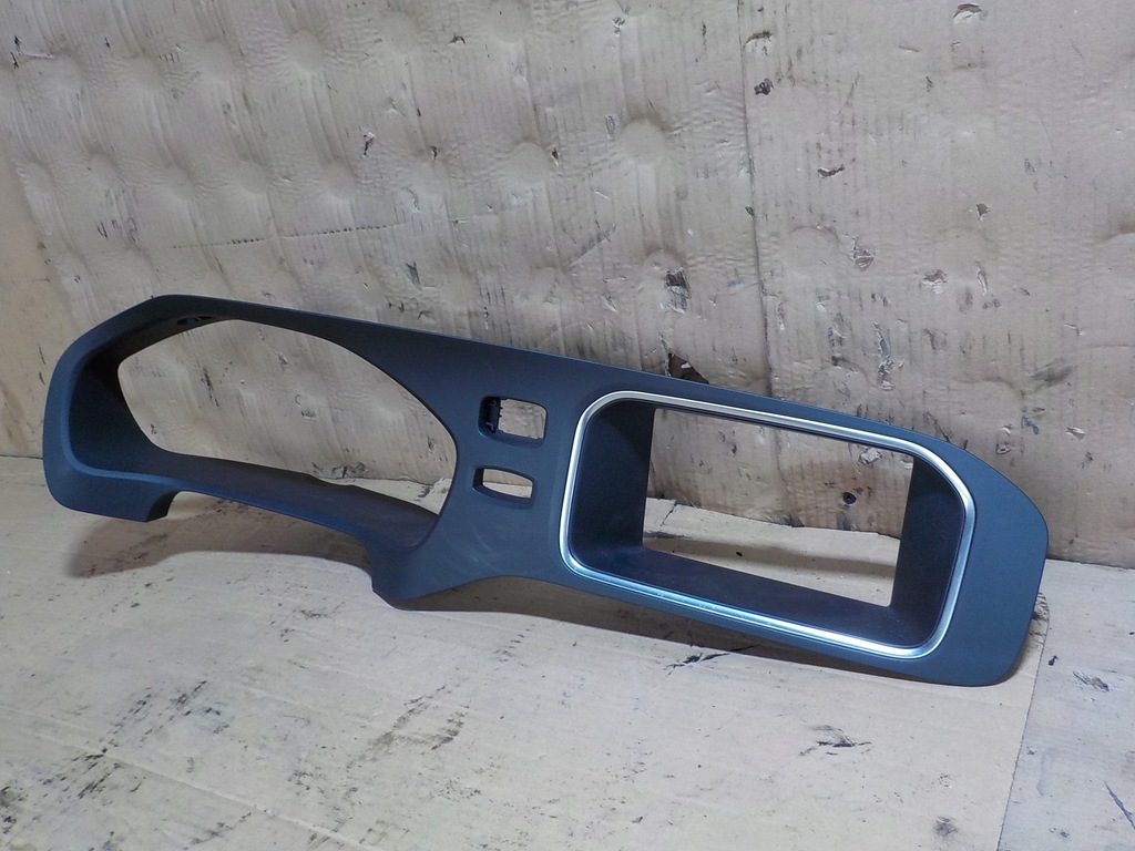 фото №2, Volvo v40 корпус рамка спідометра 31389535