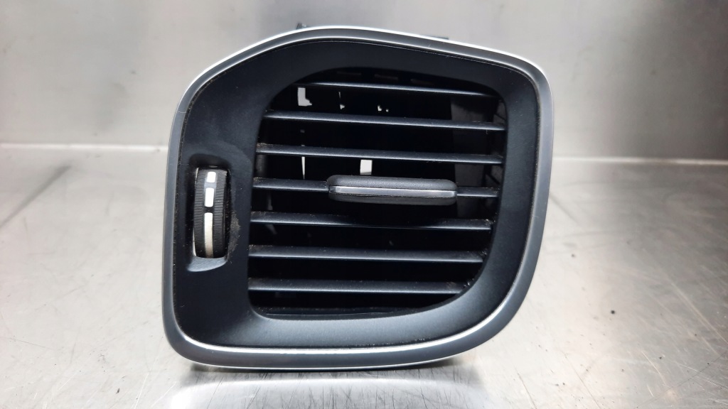 фото №1, Решётка обдув правая 1281851 volvo s40 ii s60 ii