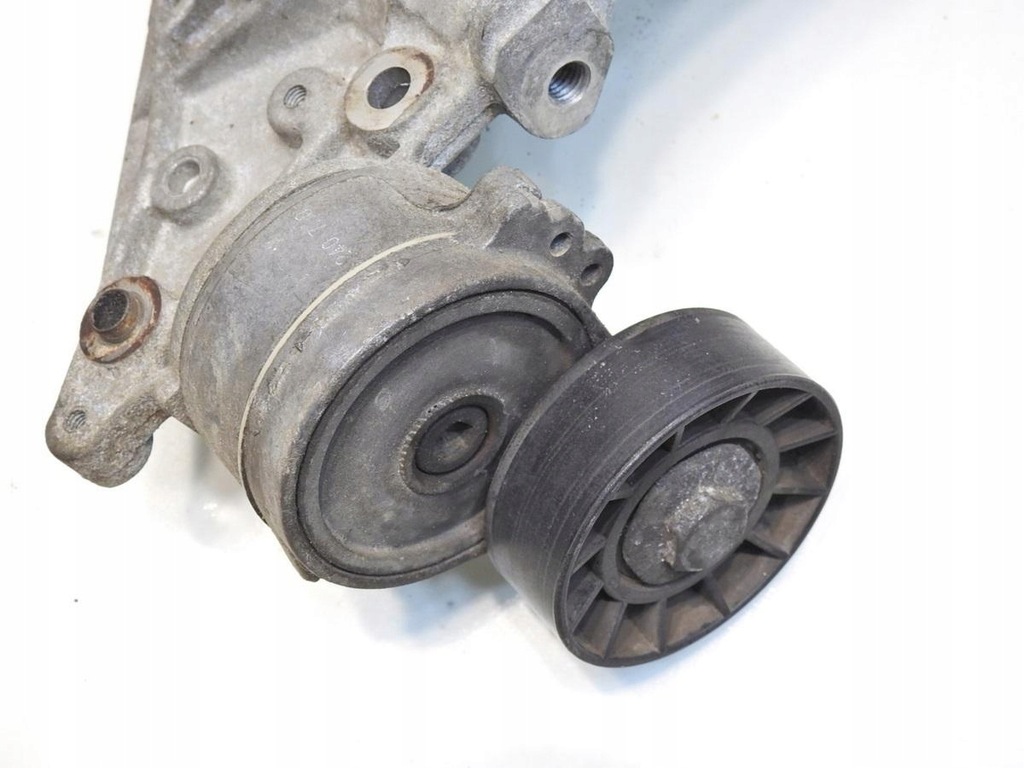 фото №6, Кронштейн основа генератора volvo v50 2.0 d