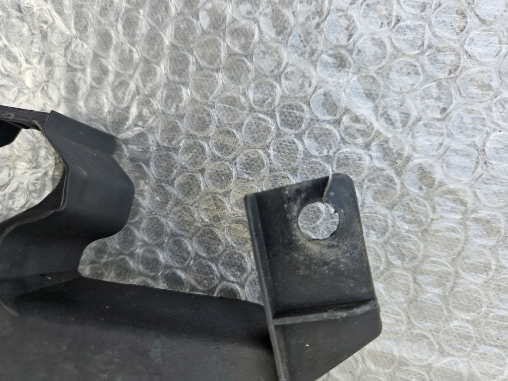 фото №6, Audi rs4 8w0-zderzak перед усилитель pod решётка радиатора 8w0807217