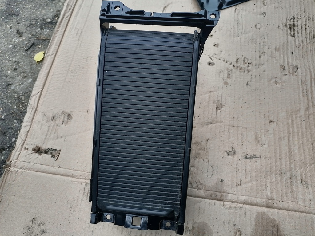 фото №1, Шторка жалюзі бардачок тунель volvo v40 ii
