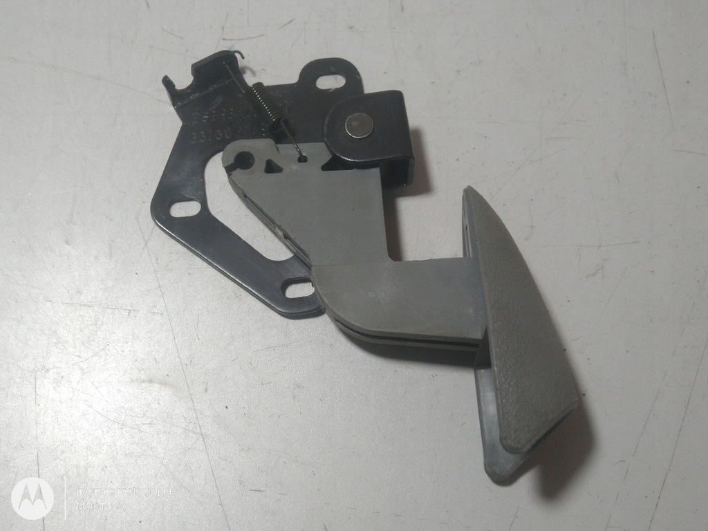 фото №8, Ручка кронштейн открывания крышки skoda felicia