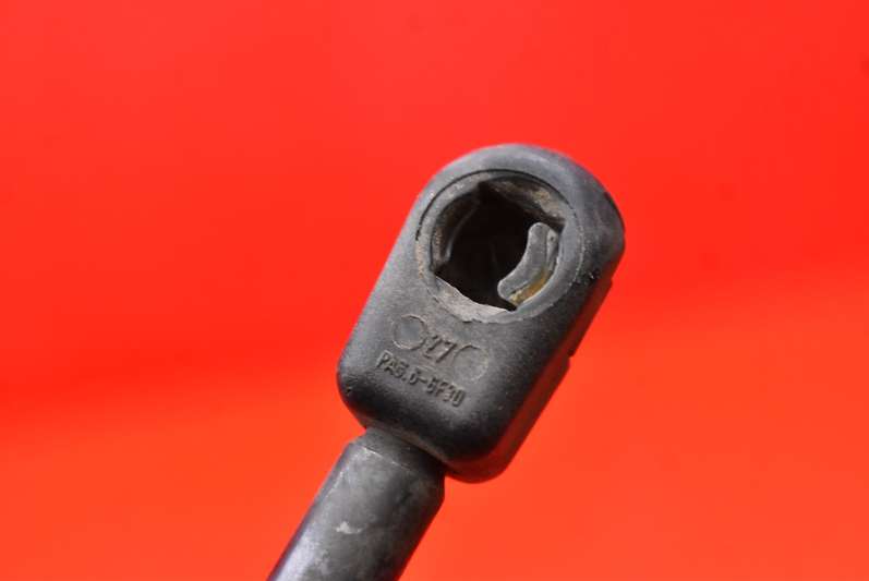 Привод гидравлический крышки 13278257 opel insignia a универсал 08-14 Недорого