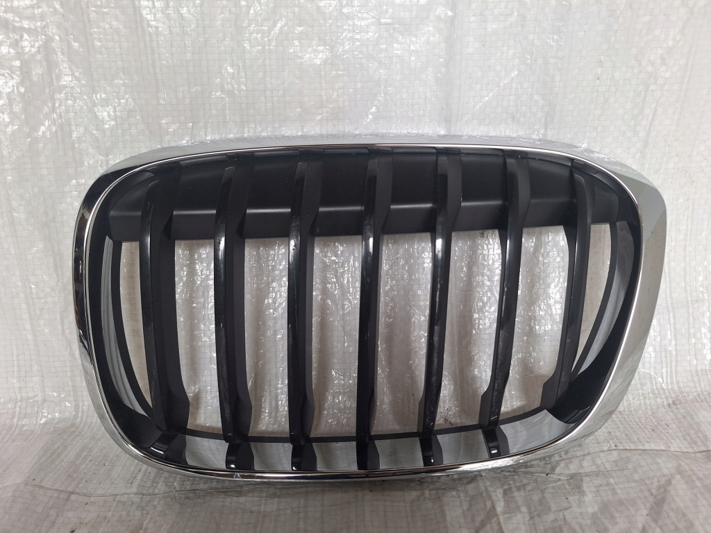 фото №1, Bmw x1 f48 решётка радиатора решётка решётка радиатора левая 7354823 оригинал