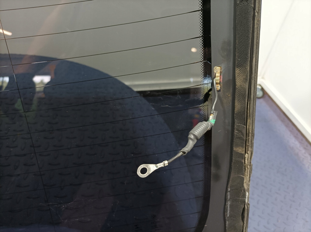 фото №5, Bmw 5 g30 sedan стекло задняя задняя 17r