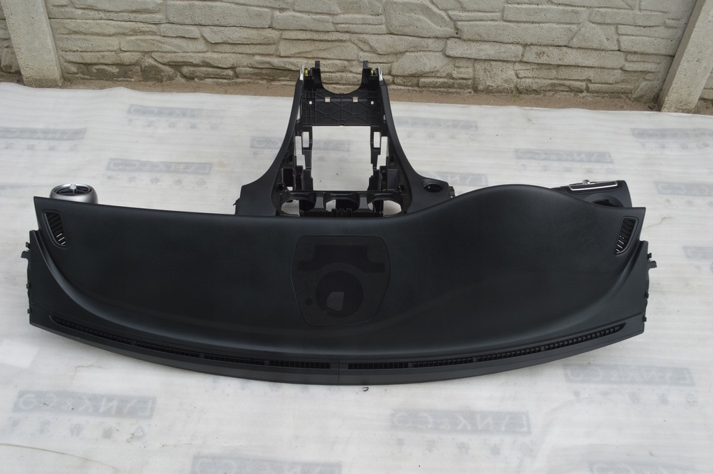 фото №9, Консоль приборная панель mercedes w205