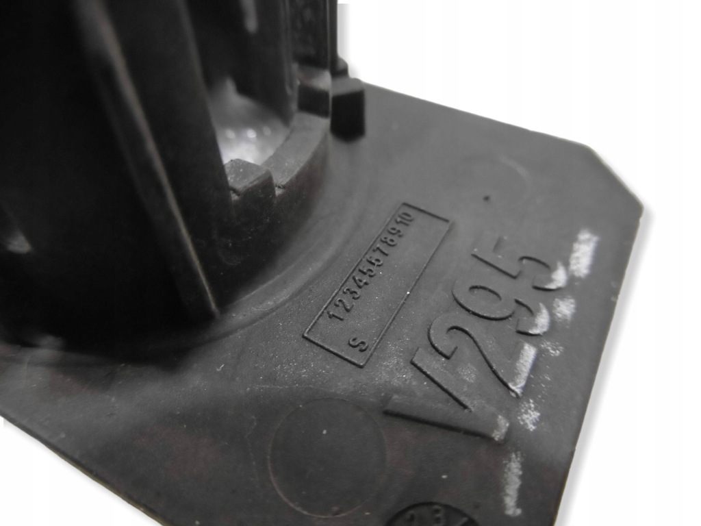 Корзина кронштейн датчика парктронік перед mercedes eqe v295 12345578910 Зі Шроту