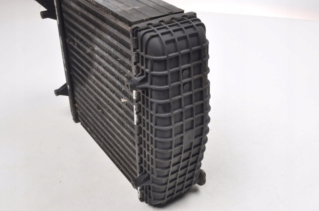 Maserati quattroporte vi радиатор воздуха интеркулер 16474840 670009833 Недорого