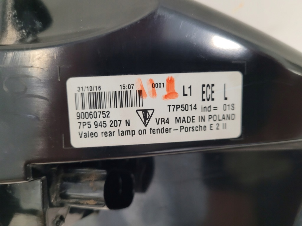 фото №14, Porsche cayenne 7p5 lift turbo лампа задняя задняя левая 7p5945207n 7p5945307p