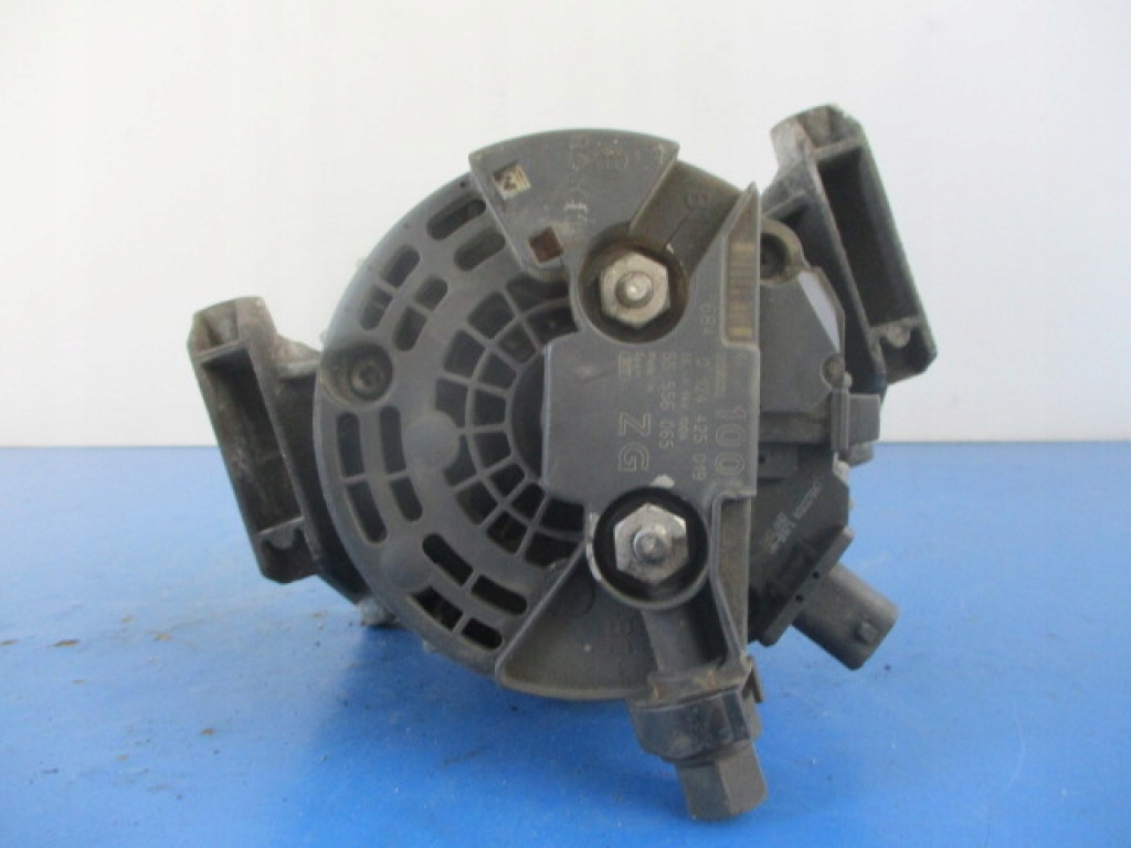 Opel astra g 2.2 16v генератор 55556065 0124425019 100a перевірений Зі Шроту