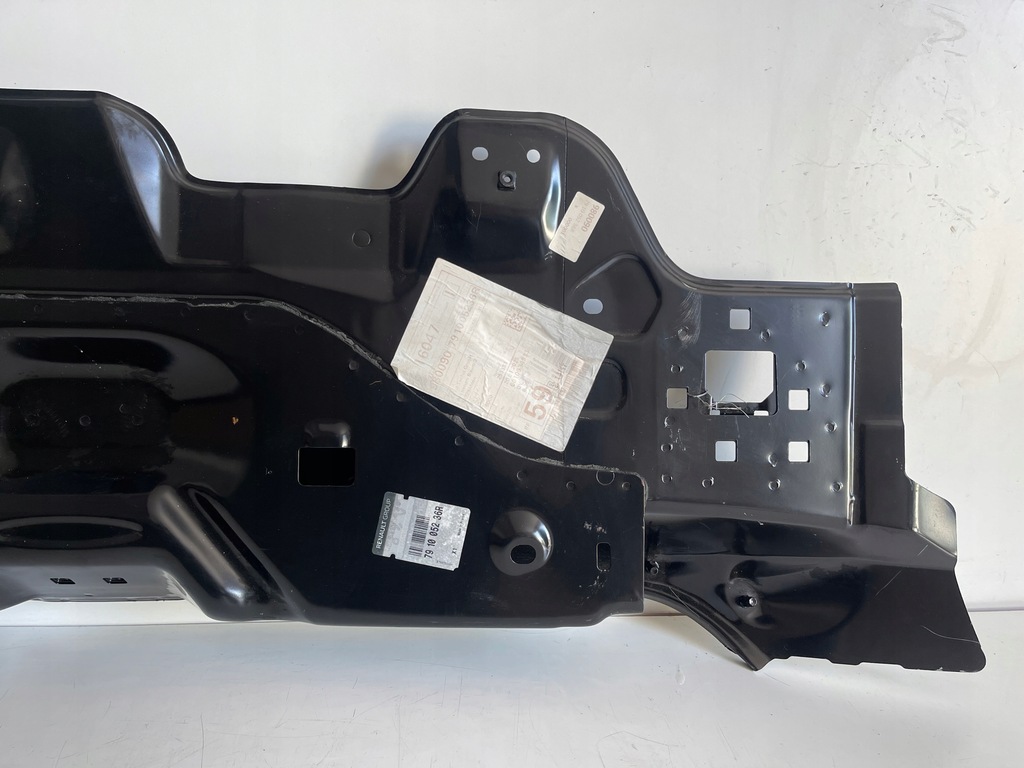 фото №8, Renault kadjar задний pas стена 791005236r