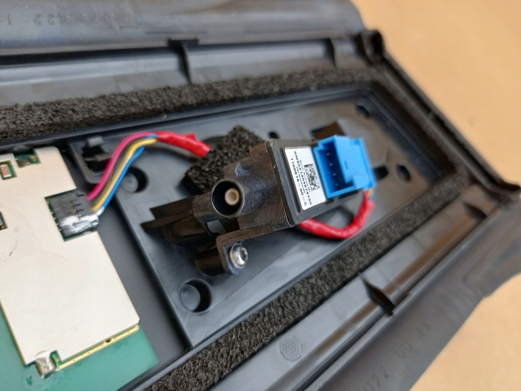 Купить Tesla model y 20- молдинг защита стойка дверь камера правая 1494241-00-a