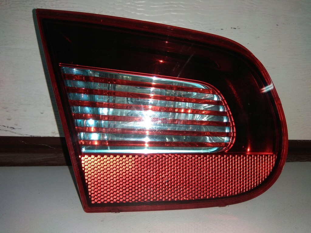 фото №8, Лампа задняя правая + левая крышки vw eos комплект uk