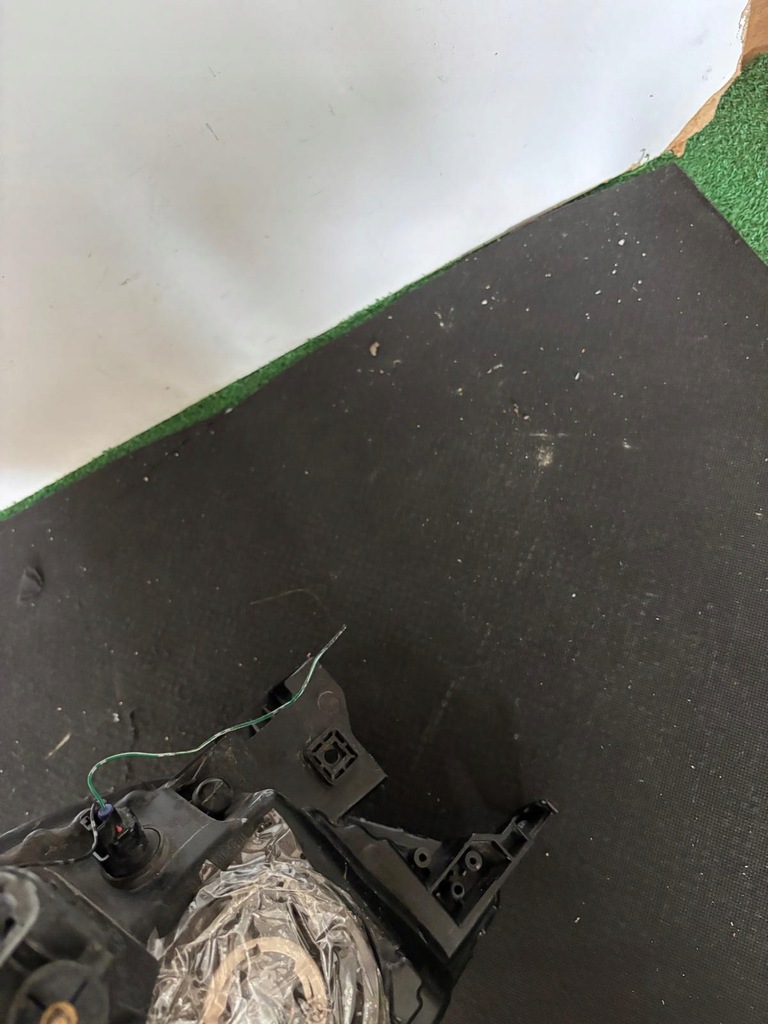 фото №16, Лампи передні фари mitsubishi pajero sport l200 галогенна демонтаж