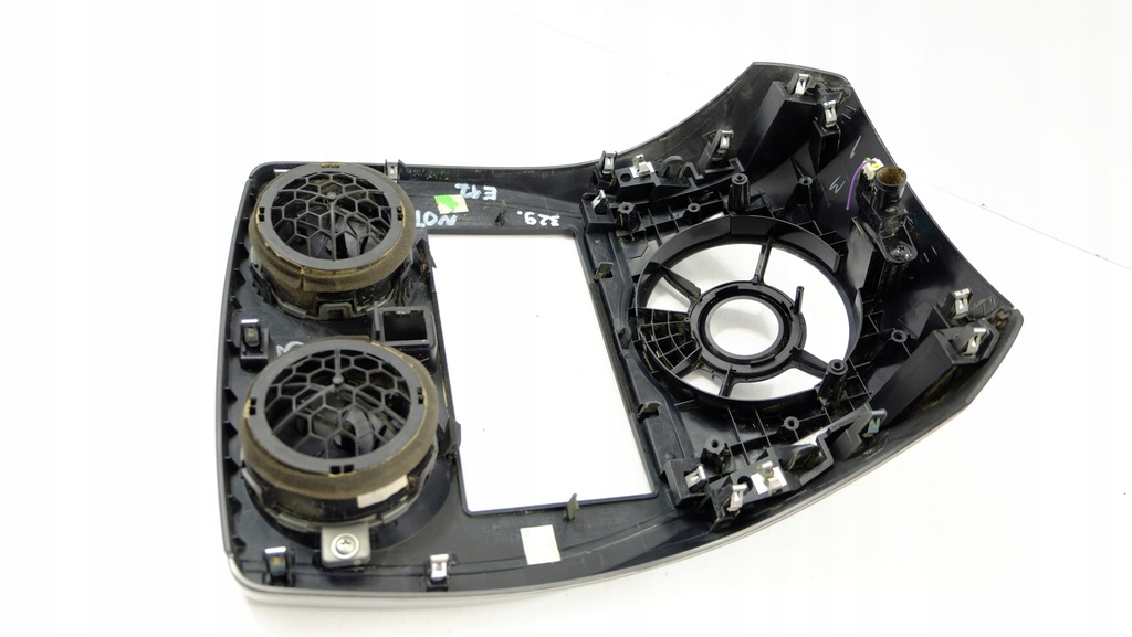 фото №10, Nissan note e12 рамка радіо консолі