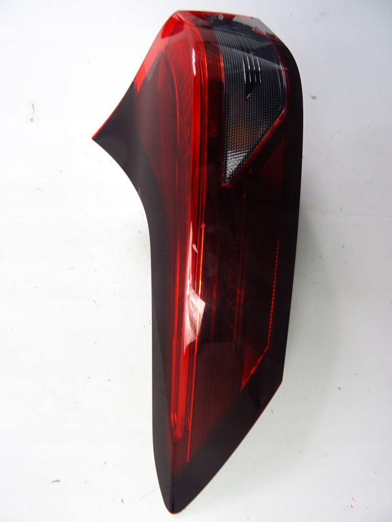 фото №10, X-trail iv t33 1.5 vc-t e-power лампа задня ліва задня led 2022/09 -