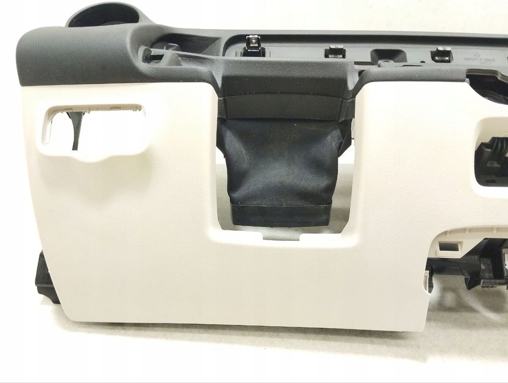 фото №11, Mercedes-benz eqb 2023 панели приборная, консоль