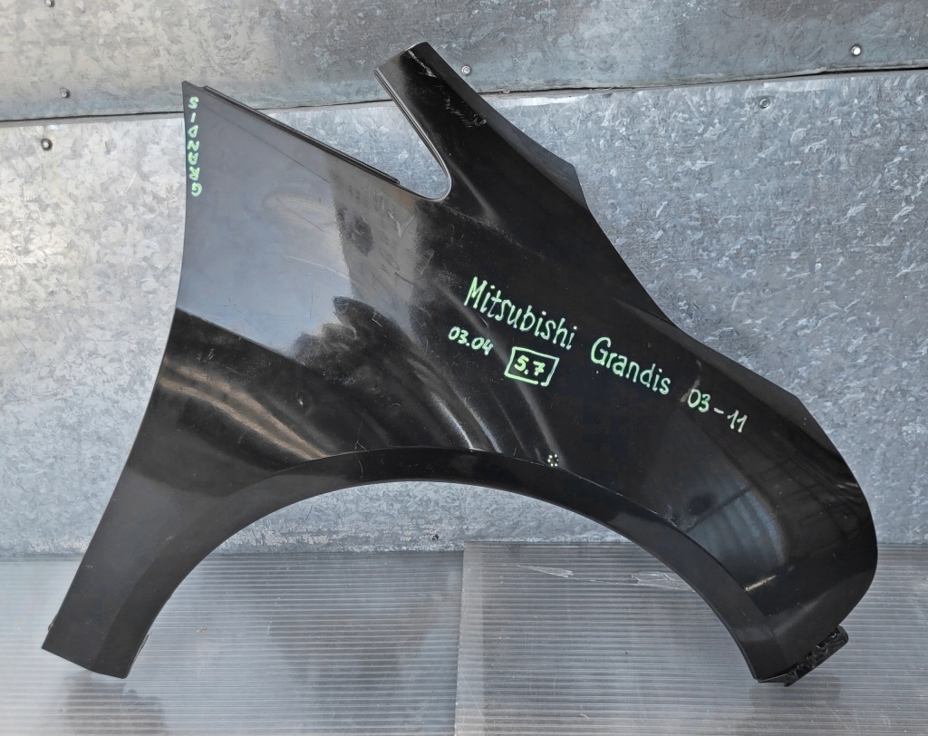 фото №1, Крила передній правий перед mitsubishi grandis 2003-11