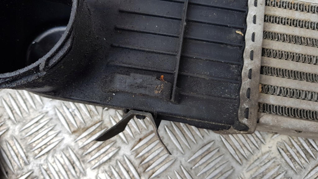 Mercedes w220 интеркулер радиатор воздуха 3.2 cdi a2205280080 Доставка