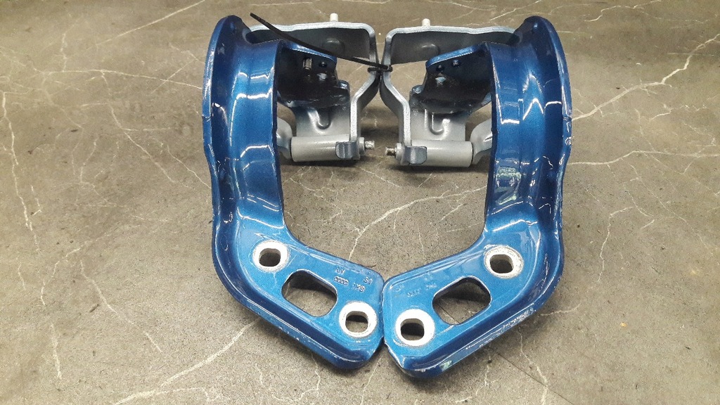 фото №1, Петля крышки audi a4 b8 kombi kpl