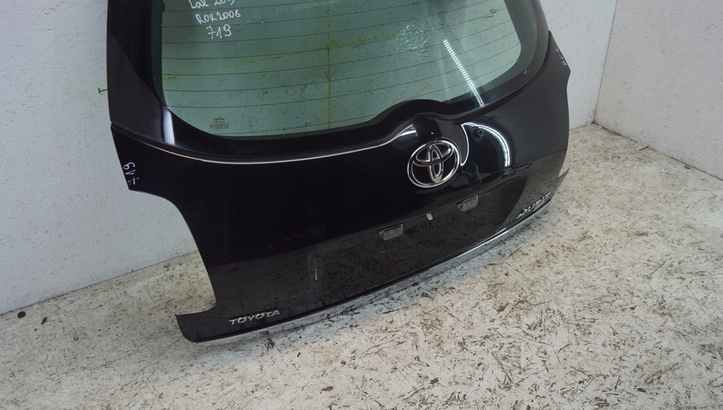фото №11, Кришка багажника багажника задня toyota auris i 06-09r 209