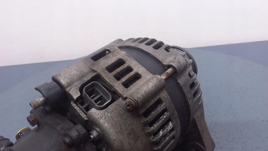 Hyundai santa fe 1 2.0 crdi генератор насос вакуум в Украине