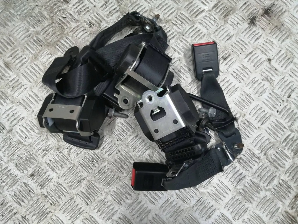 фото №8, Dacia duster i сиденья заднее сиденье ремни