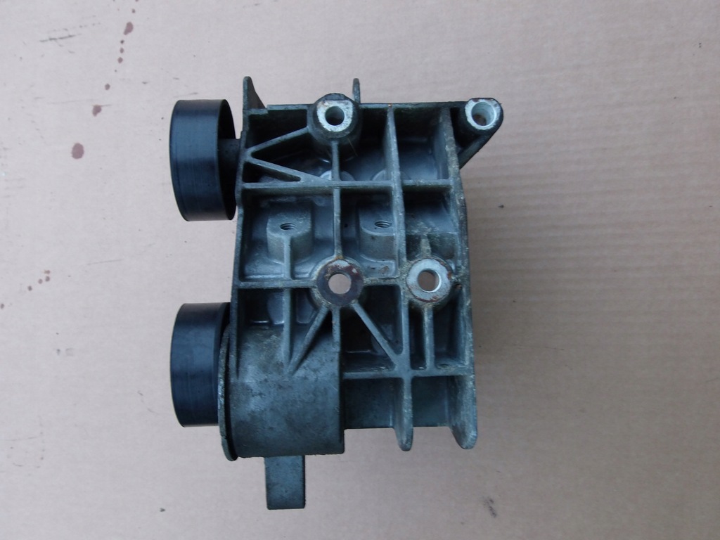 фото №4, Натягувач ремінь кронштейн кронштейн ролик ford ka mk1 1.3 b 96-08 eur