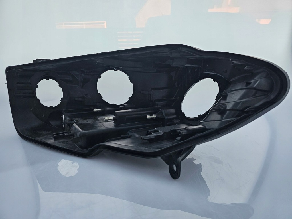 фото №1, Оригинальная корпус фара jaguar xe x760 2015+ галоген/светодиод левая