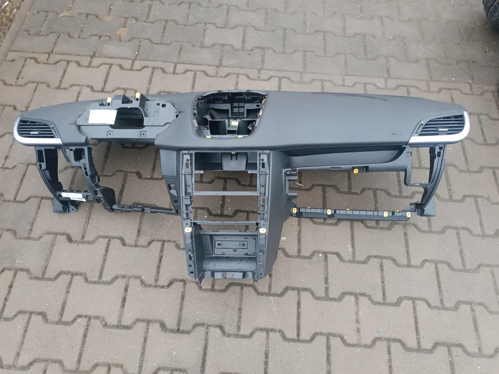 фото №1, Peugeot 207 207cc приборная панель консоль ремни подушка безопасности