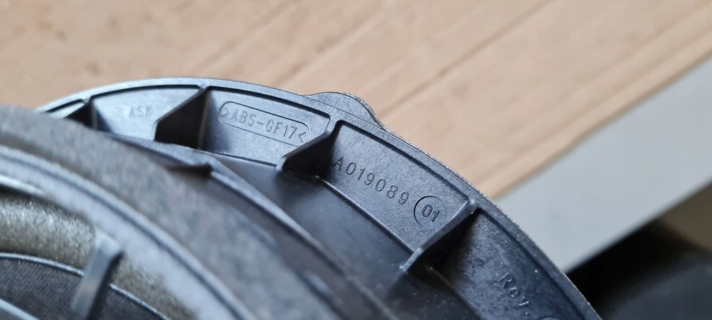 фото №11, A4 b9 8w динамик дверь левый / правый перед передний audi a019089 a5 8w